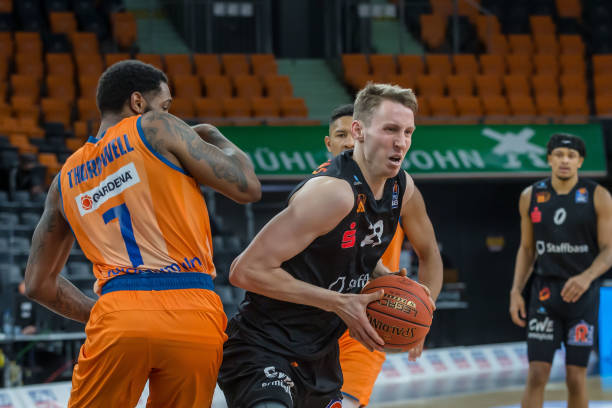 年夺冠后 年夺冠后