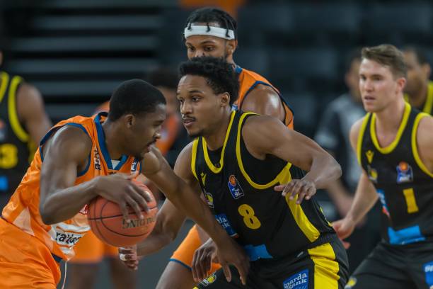 救他的球队 救他的球队