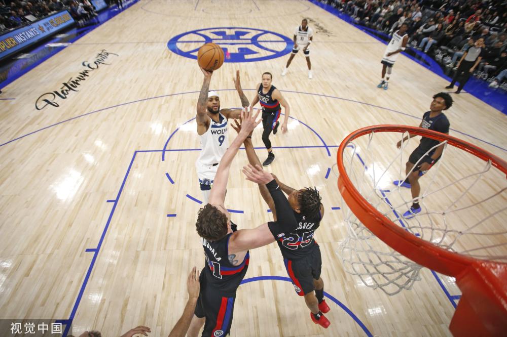 的年轻攻击 的年轻攻击